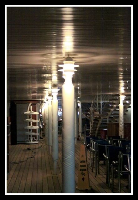 decklightpoles.jpg