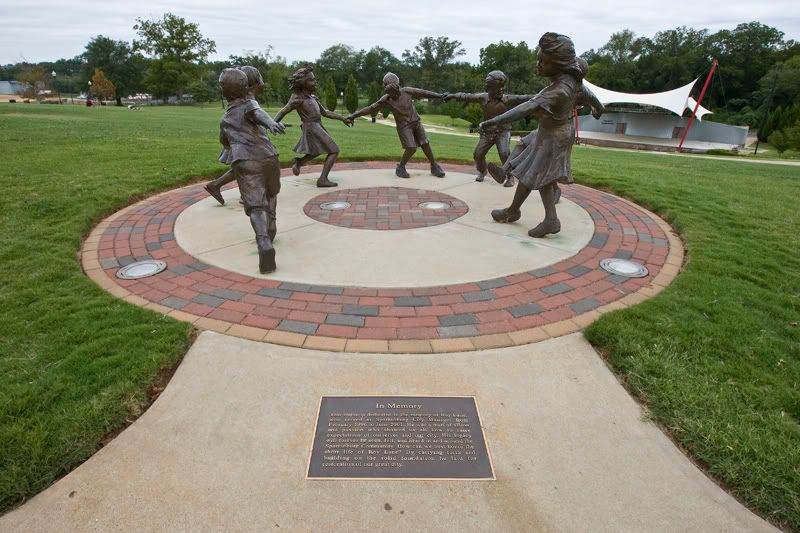 IMAGE: http://img.photobucket.com/albums/v237/maxrulez/_P1P4322small.jpg