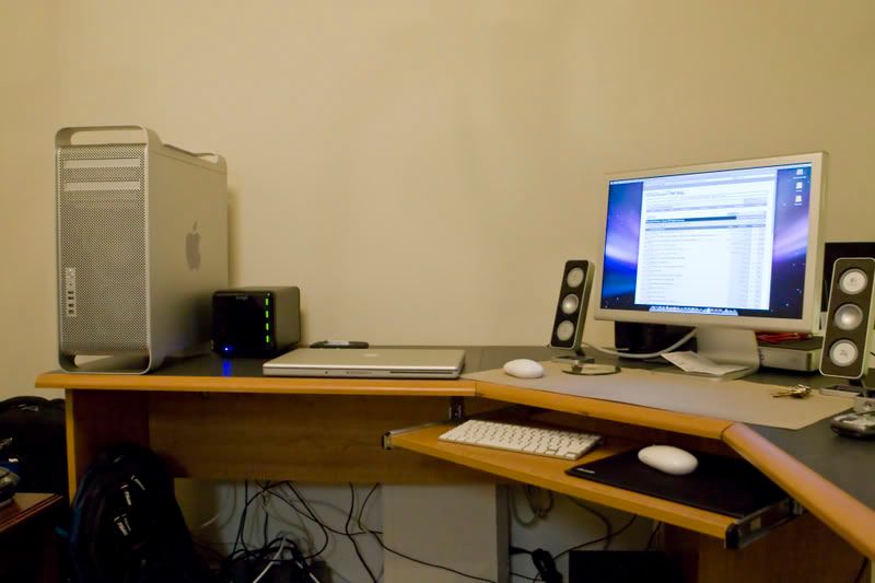 IMAGE: http://img.photobucket.com/albums/v237/maxrulez/newmacpro.jpg