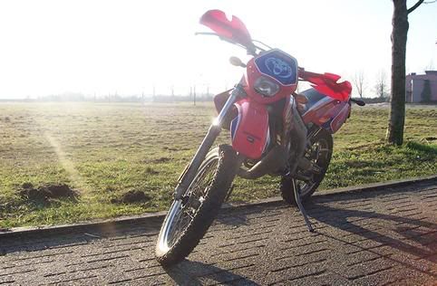 [IMG]http://img.photobucket.com/albums/v237/politie/7b87a45a.jpg[/IMG]