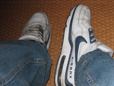 [IMG]http://img.photobucket.com/albums/v237/politie/JWnikes.jpg[/IMG]