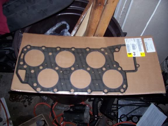 http://img.photobucket.com/albums/v240/Shriver87/vr6%20swap/100_0146.jpg