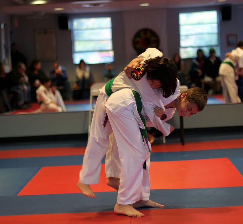 IMAGE: http://img.photobucket.com/albums/v240/steve535/colin-test.jpg