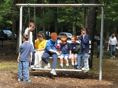 kids swinging