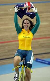 Anna Meares wins the 2004 Olympic Gold Medal for the Women's 500m Time Trial