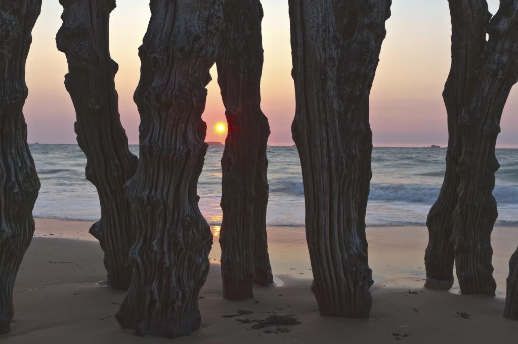 IMAGE: http://img.photobucket.com/albums/v243/mrmerick/kodiak%20photo/stmalo_HDR2_zpsf901f2ee.jpg