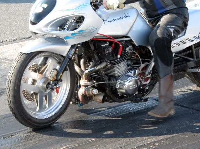 IMAGE: http://img.photobucket.com/albums/v244/ChrisACR/Cars/turbosaki.jpg