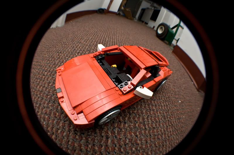 IMAGE: http://img.photobucket.com/albums/v244/erykv1/finals/ferarri.jpg