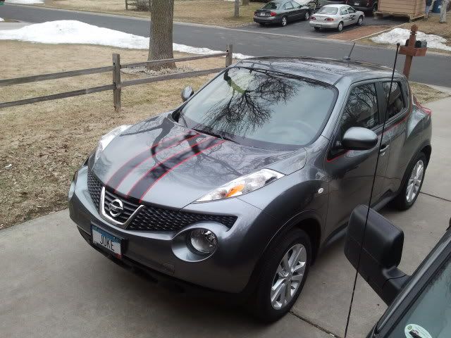 Nissan juke racing stripes #10