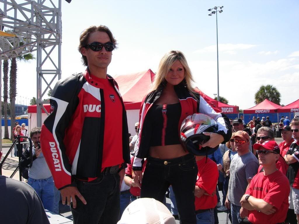 Ducatishow2.jpg