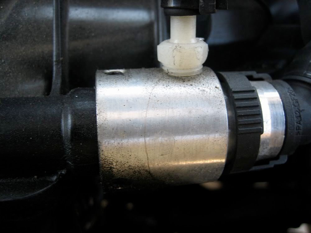 Possible boost leak from boost tap? Pics inside VW GTI