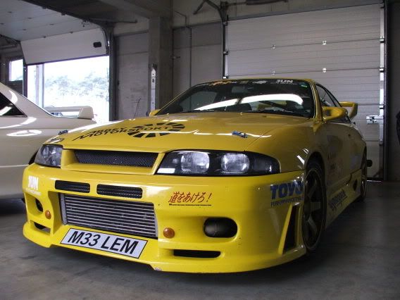 [img width=568 height=426]http://img.photobucket.com/albums/v245/slED9e/rosmalenzolder190.jpg[/img]