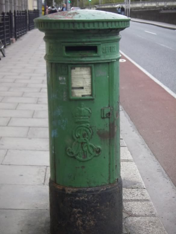 yes, I took a picture of a Post Box. Why? Because I am a sad and lonely individual. Love ya Blue.