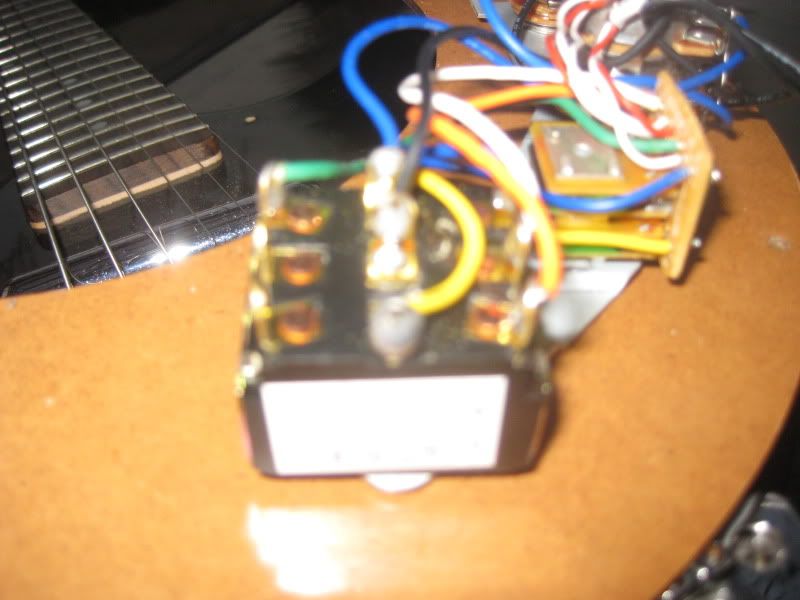Danelectro DC3 / U3 wiring in series | The Gear Page