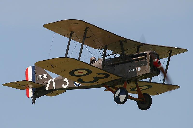 http://img.photobucket.com/albums/v249/gspinks/2006/Airshows/La%20Ferte%20Alais%20-%203rd%20June/Part%201/LaFerteAlaisA2_220.jpg