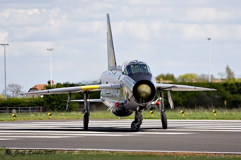 http://img.photobucket.com/albums/v249/gspinks/Aviation/Misc/2009/1%20Lightning%20XS458%20Taxi%20Run%20-%2025th%20April/LightningXS458TaxiRun25thApril09-15.jpg