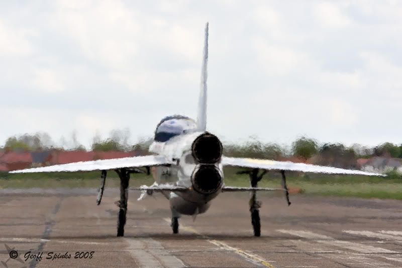 http://img.photobucket.com/albums/v249/gspinks/Aviation/Misc/2009/1%20Lightning%20XS458%20Taxi%20Run%20-%2025th%20April/LightningXS458TaxiRun25thApril09-31.jpg