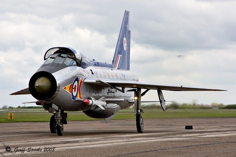 http://img.photobucket.com/albums/v249/gspinks/Aviation/Misc/2009/1%20Lightning%20XS458%20Taxi%20Run%20-%2025th%20April/LightningXS458TaxiRun25thApril09-32.jpg