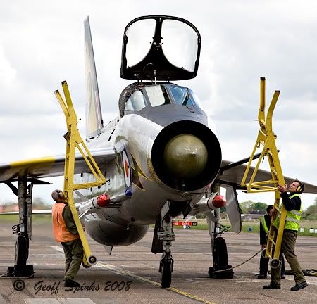 http://img.photobucket.com/albums/v249/gspinks/Aviation/Misc/2009/1%20Lightning%20XS458%20Taxi%20Run%20-%2025th%20April/LightningXS458TaxiRun25thApril09-34.jpg