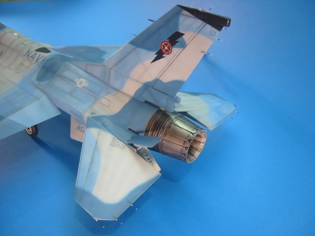 F-166105.jpg