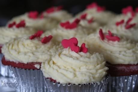 Red Velvet Cupcakes with Butter Icing & Fondant Hearts
