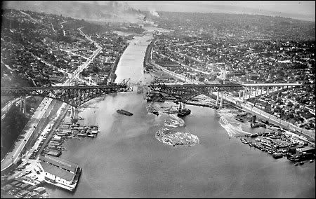 Seattle's Booming Skyline Pictures From Old Times To Present Day ...