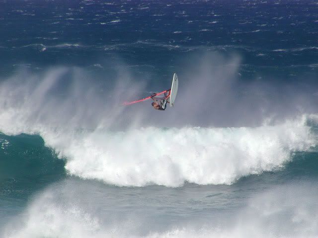 Windsurf in the surf