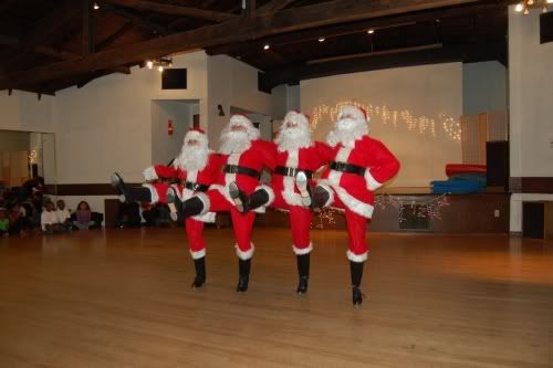 Look at Santa dance!