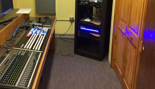 tricaster.jpg