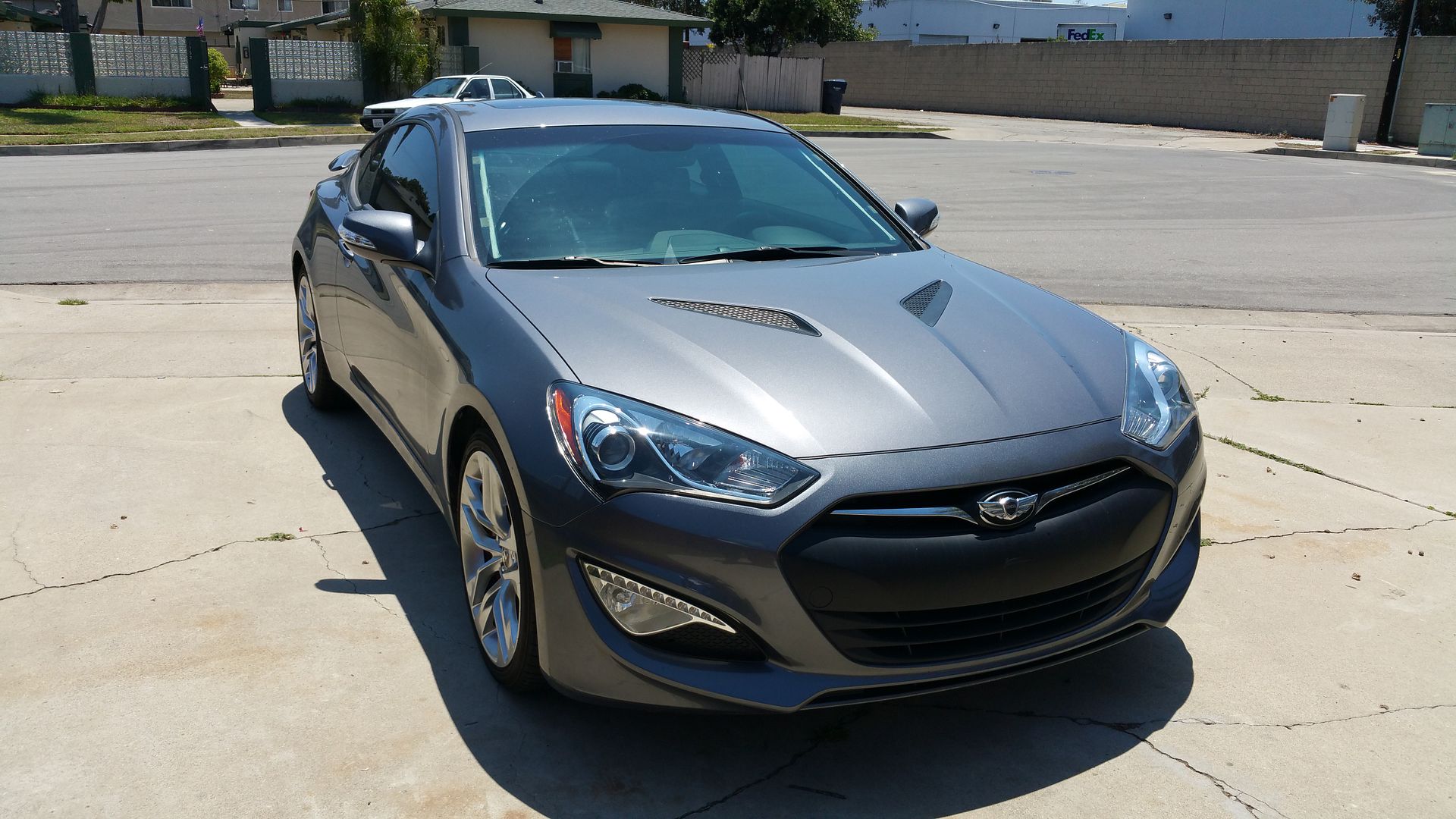 2013 hyundai genesis coupe 3.8 track review