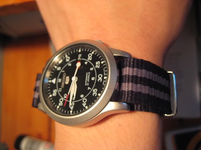 seiko snk809 strap size