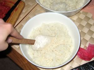 Режем рис лопаткой