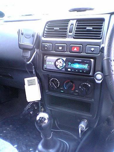 iPodCarCradle.jpg