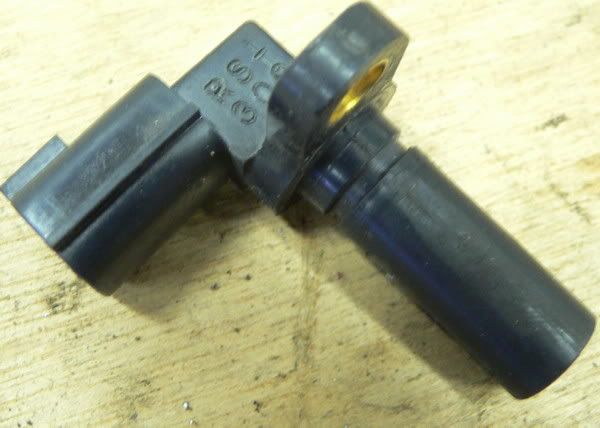 http://img.photobucket.com/albums/v258/sebastien538/Parts/cranksensor.jpg