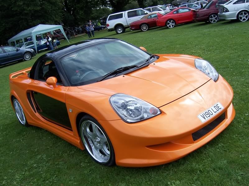 And another MR2 this time a mk3 Veilside kitted beastVery Smart