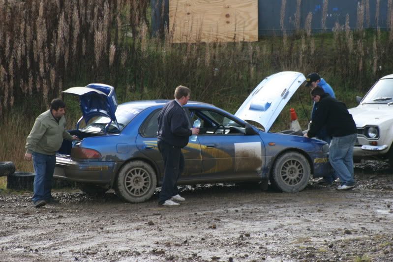 rallyschoolday06100.jpg