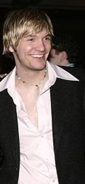 re: Pics of david ayers in mama mia /fiddler/ or in general?(not wicked)