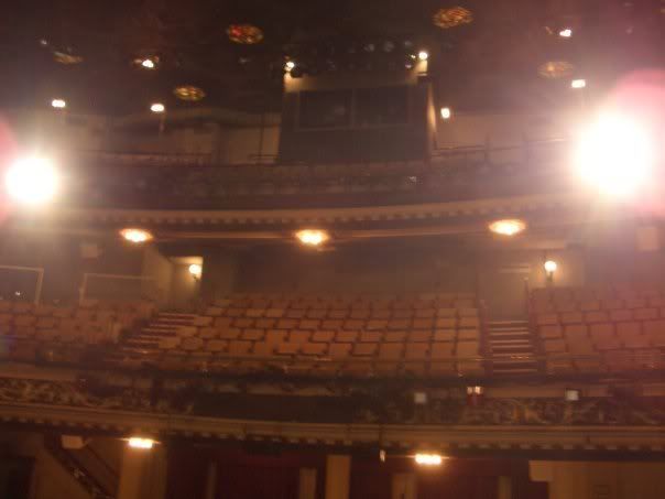 re: Great pictures of theaters from the stage?