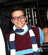 re: Current RENT Cast photos needed!