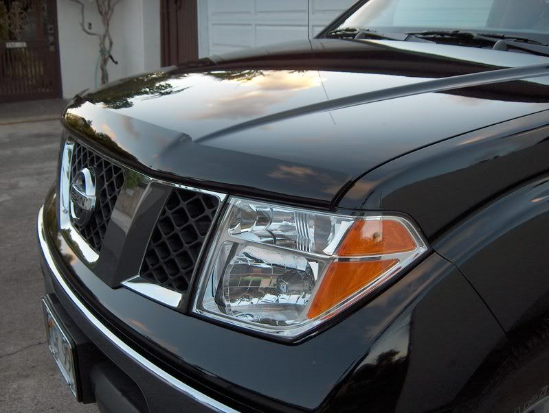 2008 Nissan pathfinder hood protector