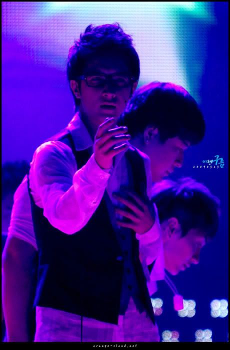 justin bieber middle finger gif. Homer+middle+finger+gif