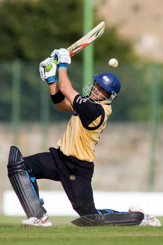 IMAGE: http://img.photobucket.com/albums/v280/paperpics/Cricket_Scot_York_AW26.jpg