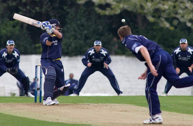 IMAGE: http://img.photobucket.com/albums/v280/paperpics/pics2/_A0H7892.jpg