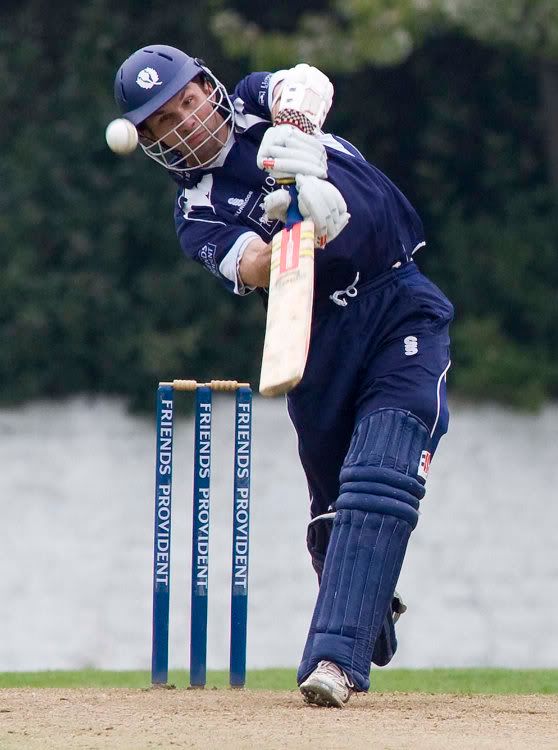 IMAGE: http://img.photobucket.com/albums/v280/paperpics/pics2/_A0H8527.jpg