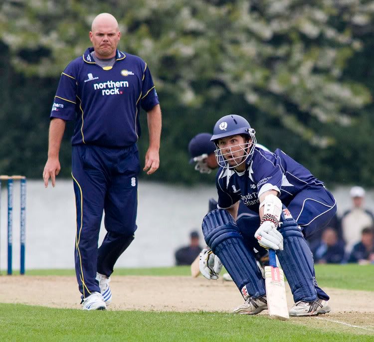 IMAGE: http://img.photobucket.com/albums/v280/paperpics/pics2/_A0H8529.jpg