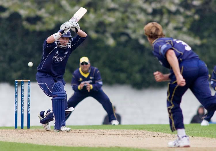 IMAGE: http://img.photobucket.com/albums/v280/paperpics/pics2/_A0H8617.jpg