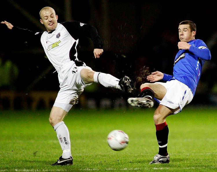 IMAGE: http://img.photobucket.com/albums/v280/paperpics/pics2/gretnavrangers27.jpg