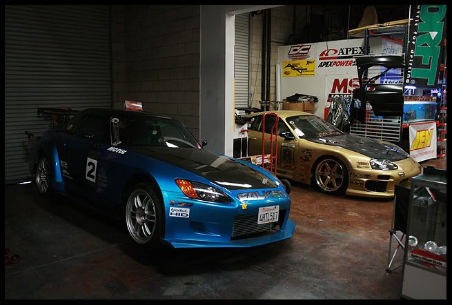 IMAGE: http://img.photobucket.com/albums/v281/Pnoiz1/s2ksupra.jpg