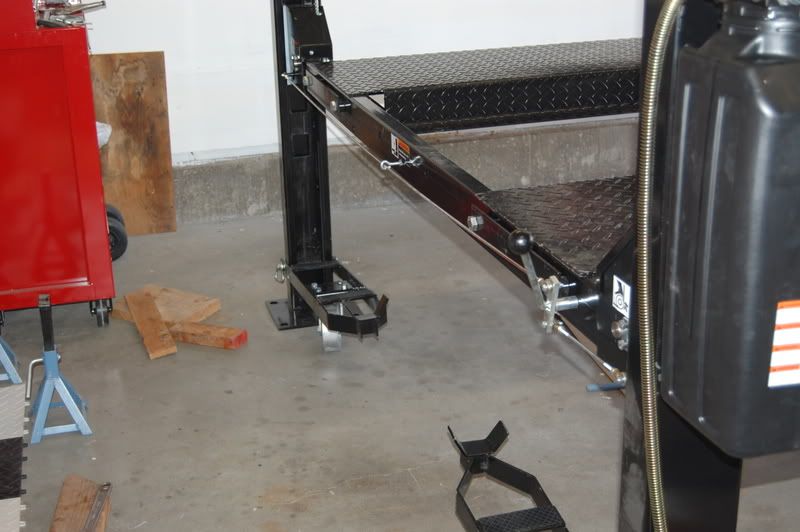 garageremodel-fourpostliftassemb-9.jpg