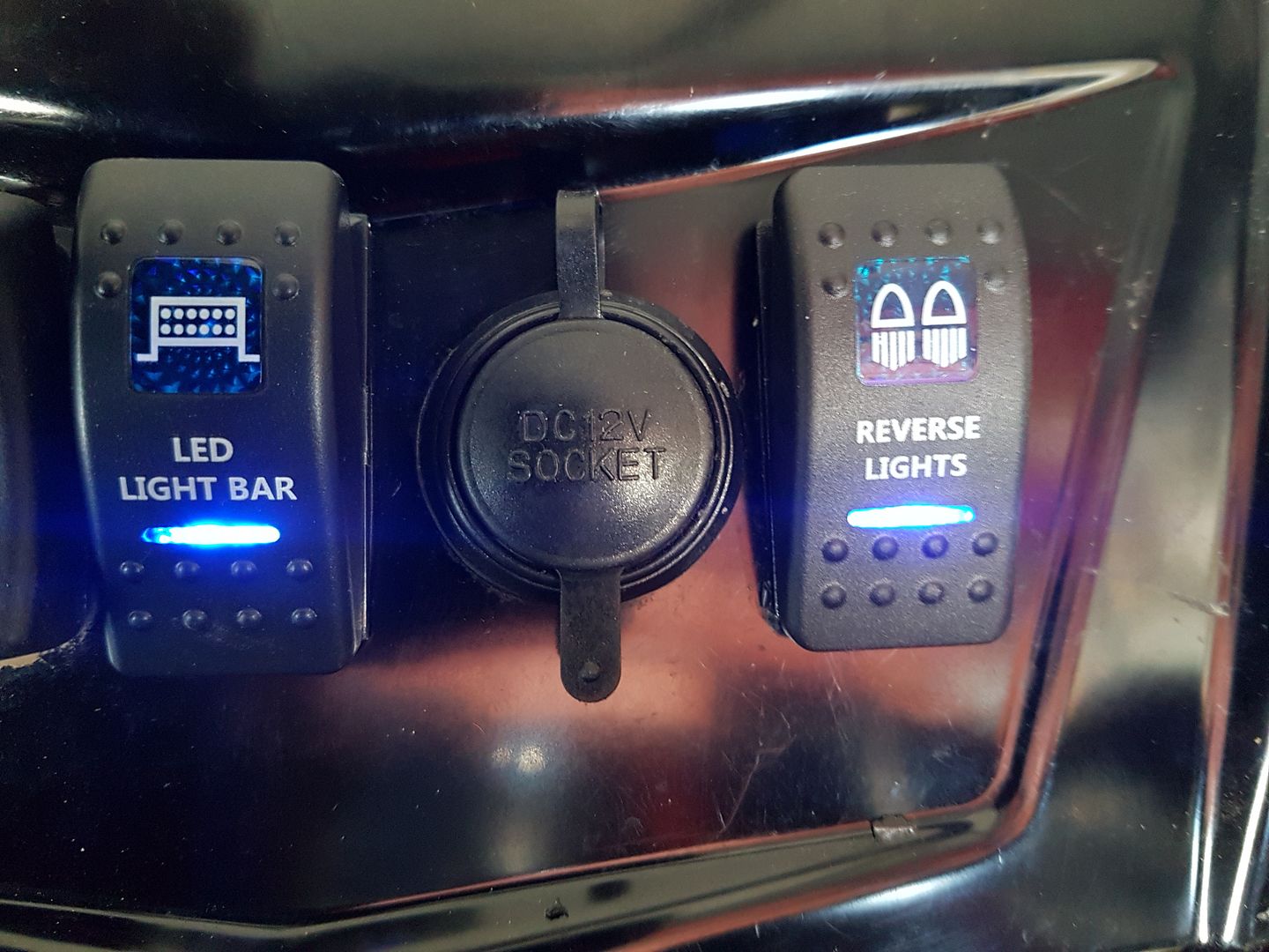 How to wire a rocker switch with twostage illumination Polaris RZR